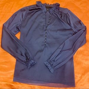 White House black market blouse size 6